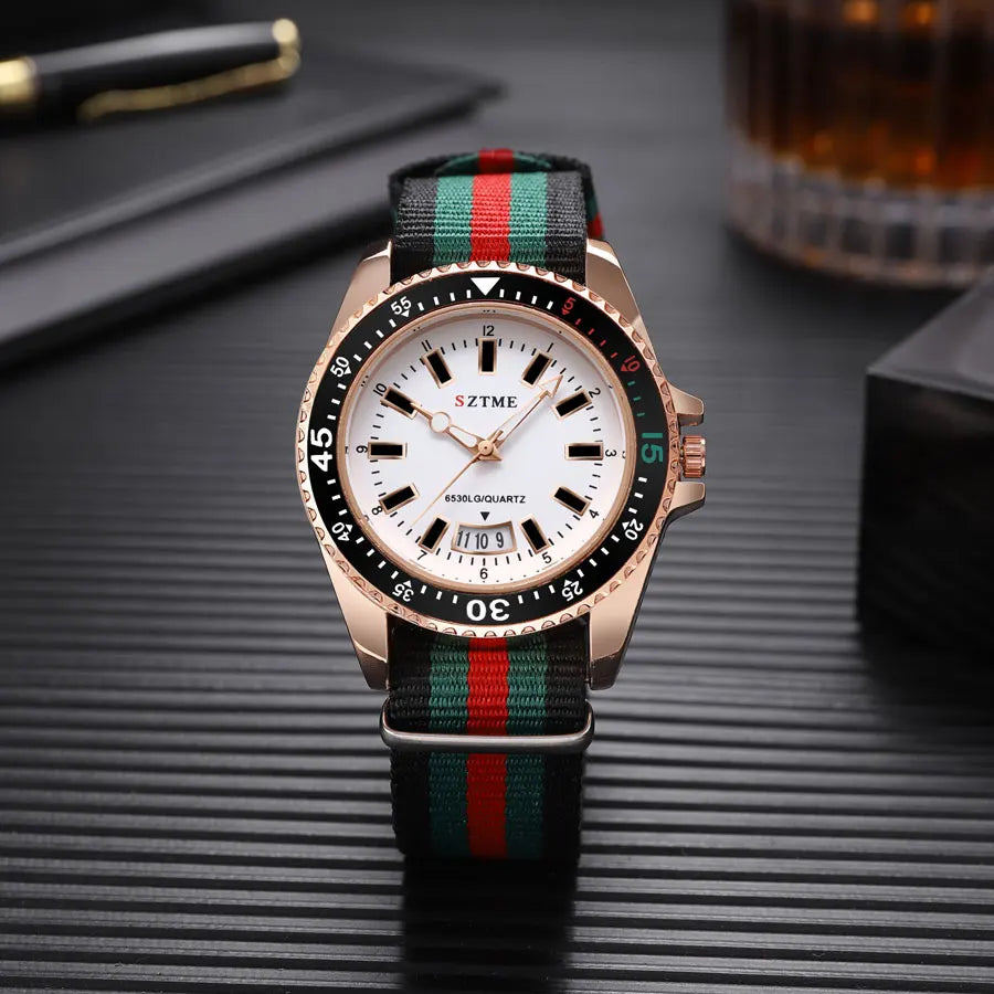 New fashionable men's nylon strap calendar watch