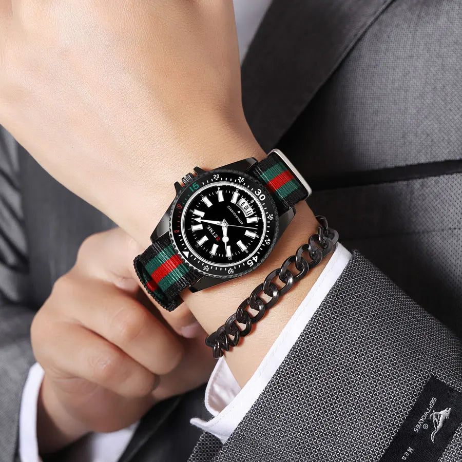 New fashionable men's nylon strap calendar watch