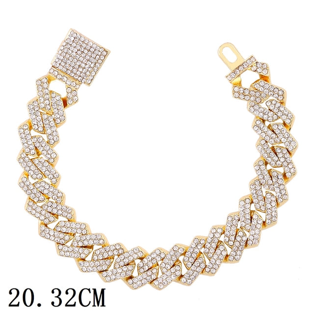 2-#HipHopJewelry #ZirconBracelet #FashionAccessories #MetalJewelry #UniqueDesign #GlamourStatement #TrendsettingStyle #FashionWomen #ElegantJewelry #StatementBracelet #DistinctiveDesign #SilverOrGold #FashionistaFaves #JewelryLovers #WristCandy #MustHaveAccessory #NewDesign #SophisticatedStyle #GlamourEssentials #FashionTrends2024